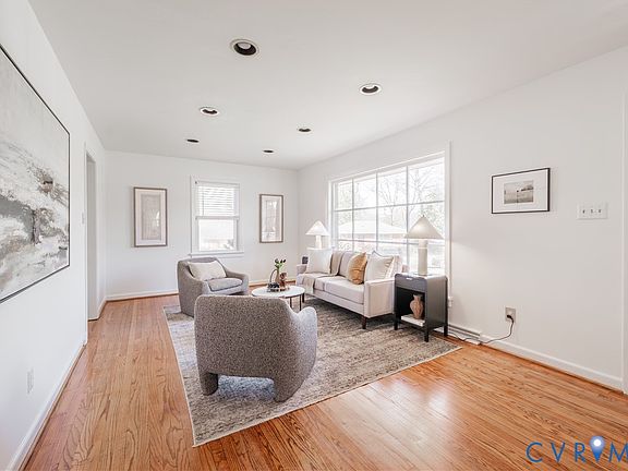 5th image of 2214 Mendota Dr