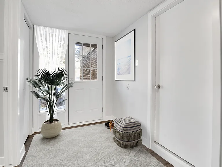 10 Deerfield Dr — Photo 35