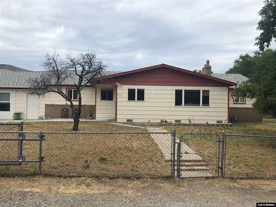 2110 Idaho St photo 1