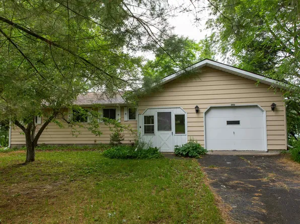 266 County Rd, Oxford, WI 53952