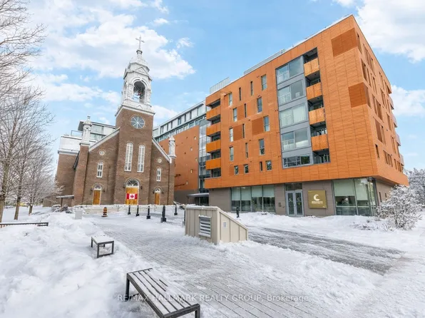 135 Barrette St #207, Ottawa, ON K1L 7Z9