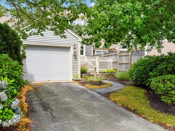 22 Blueberry Path Village Path UNIT 22, Yarmouth Port, MA 02675