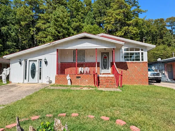 1118 Mountainbrook Dr, Gadsden, AL 35901