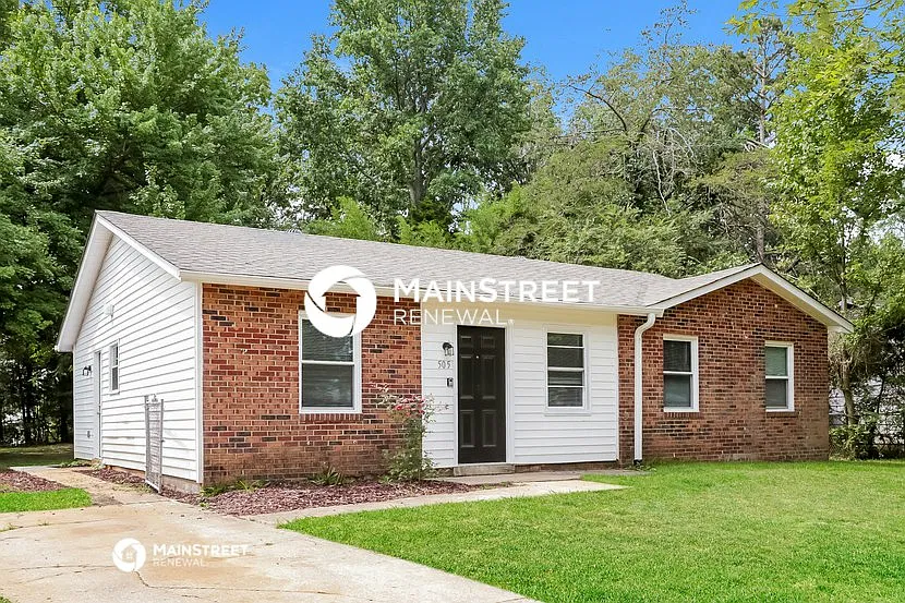 505 Tipperary Dr — Photo 3