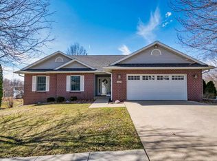 1443 Aburdeen Ct, Iowa City, IA 52246
