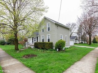 140 Prairie St, Crystal Lake, IL 60014