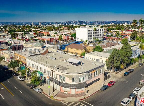 4th image of 2153 W Washington Blvd