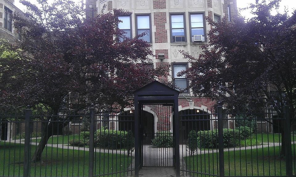 Building Photo 4