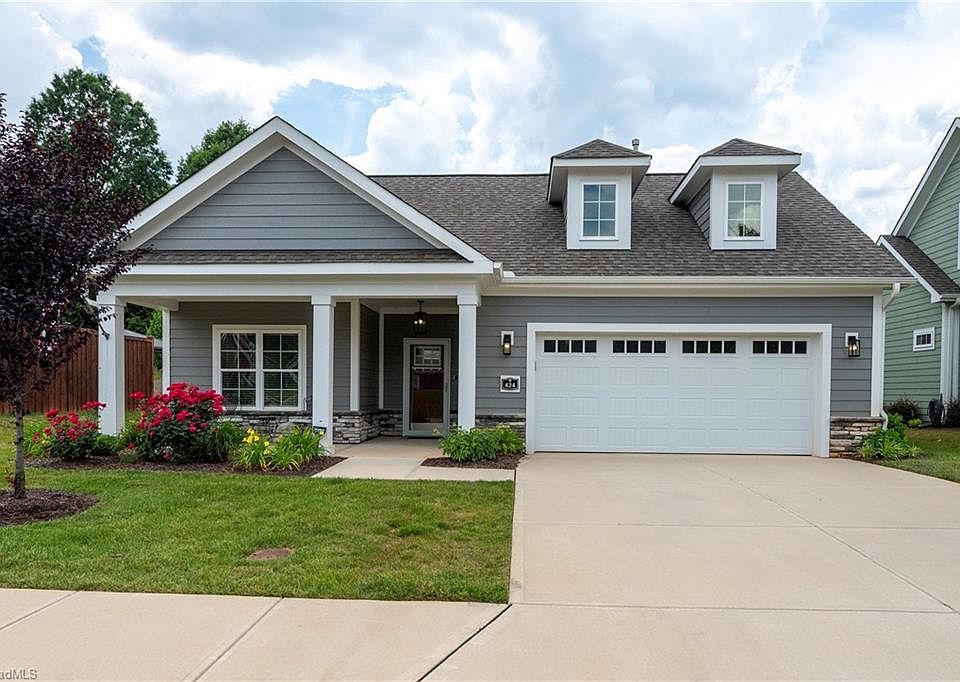 1st image of 424 Waterton Way