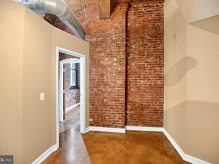 1147-53 N 4th St #4B — Photo 17