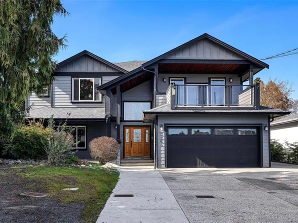 3264 Irma St, Saanich, BC V8Z 3R8