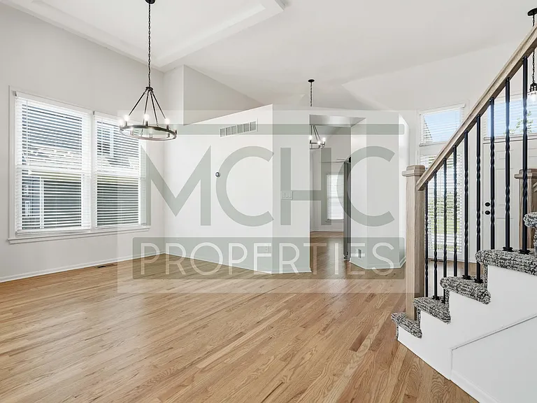 15239 Goodman St — Photo 10