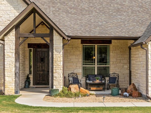 5712 Tucker Dr, Weatherford, TX 76085