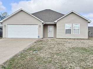 3892 Turfway Dr, Jonesboro, AR 72404