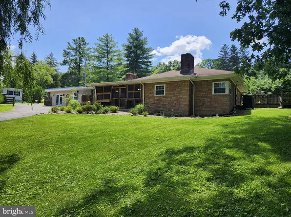 505 W Gravel Ln, Romney, WV 26757