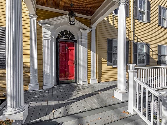 3rd image of 242 Merrimac St #3