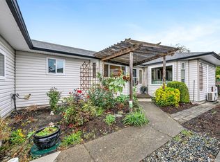 1047 Marchmont Rd, Duncan, BC V9L 2M6