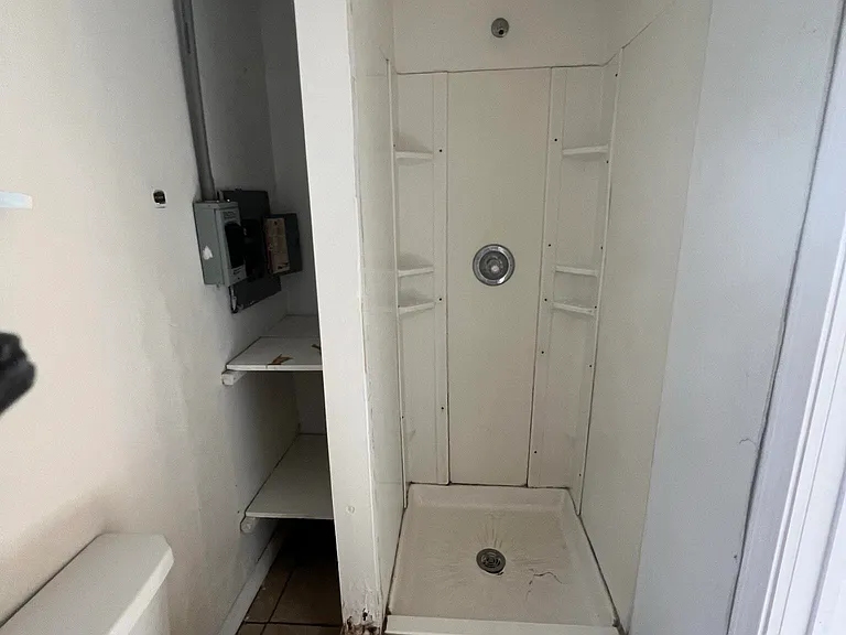 3422 Miami Dr — Photo 20