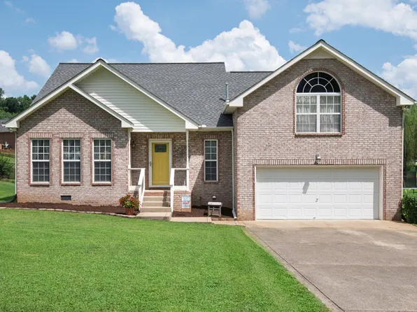 146 E Braxton Ln, Hendersonville, TN 37075