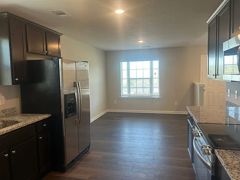6379 Sandy Bottom Dr — Photo 5