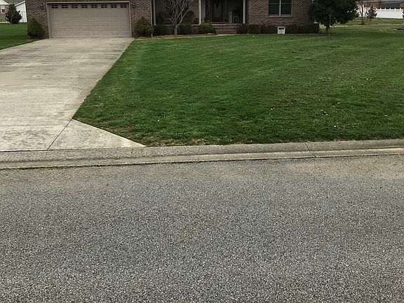 2nd image of 110 Edinborough Dr W