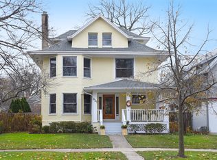 627 Lake Ave, Wilmette, IL