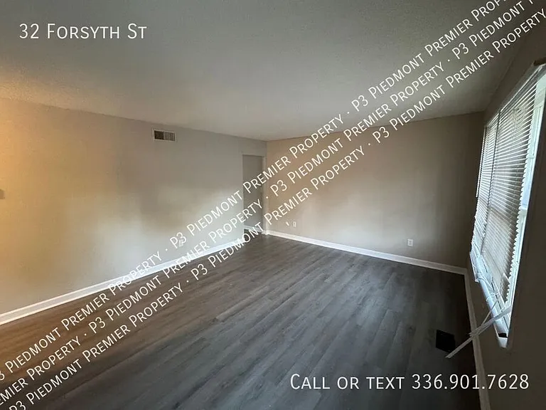 32 Forsyth St — Photo 1