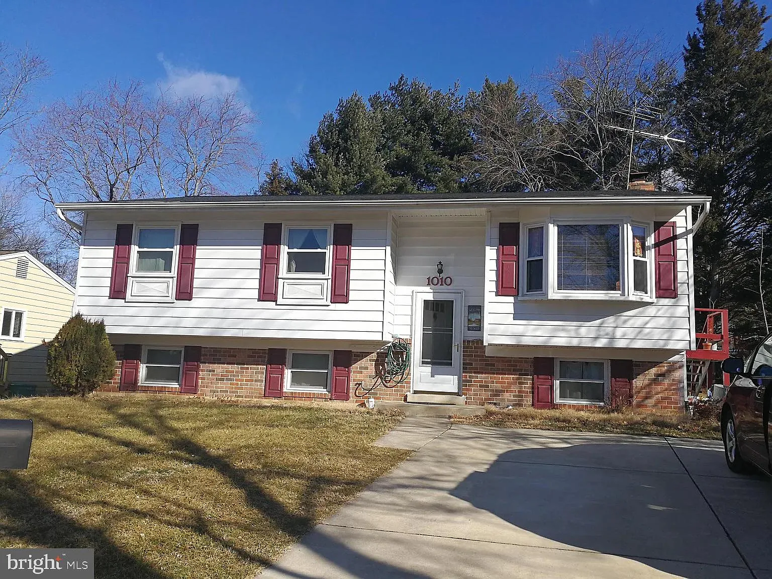 4 bed, 2.5 bath, 1588 sqft, $3,400 — Photo 2