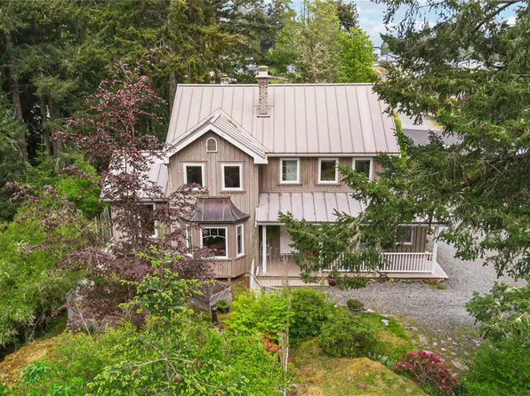 2193 Firwood Pl, Sooke, BC V9Z 0N2