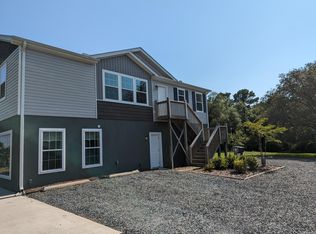 8073 River Rd, Southport, NC 28461