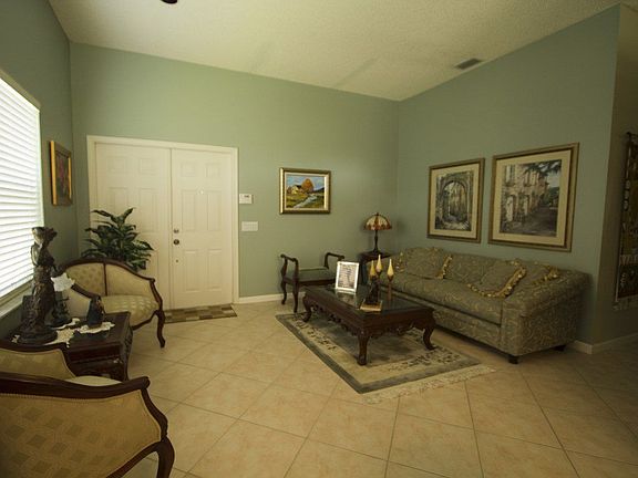 3rd image of 1445 Banyan Way