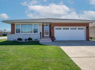 8231 W Balmoral Ave, Chicago, IL