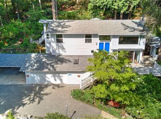 24322 SE Mirrormont Blvd, Issaquah, WA 98027