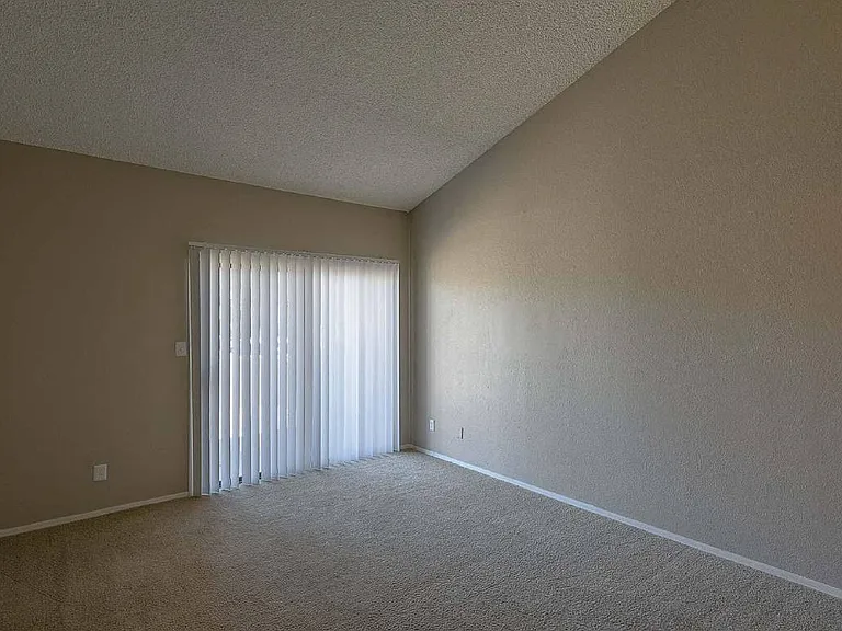 The Flats at Peoria — Photo 8