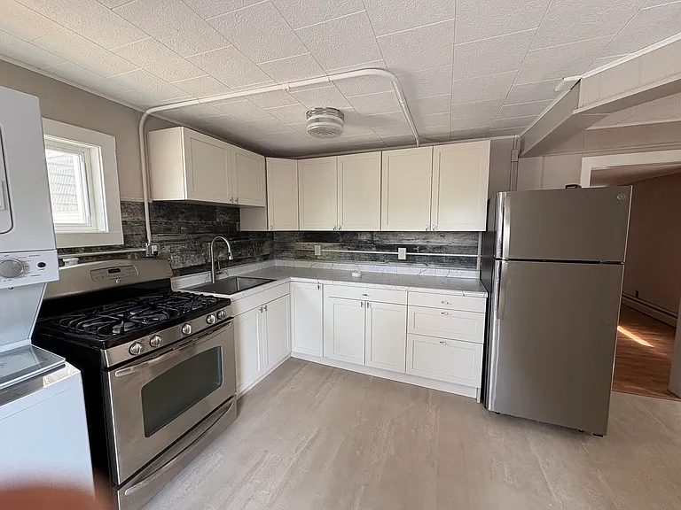 14 Main St S #1 — Photo 12