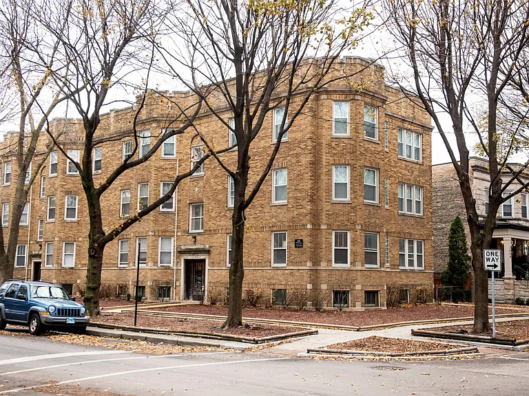 3709 N Hoyne Ave #2 — Photo 15