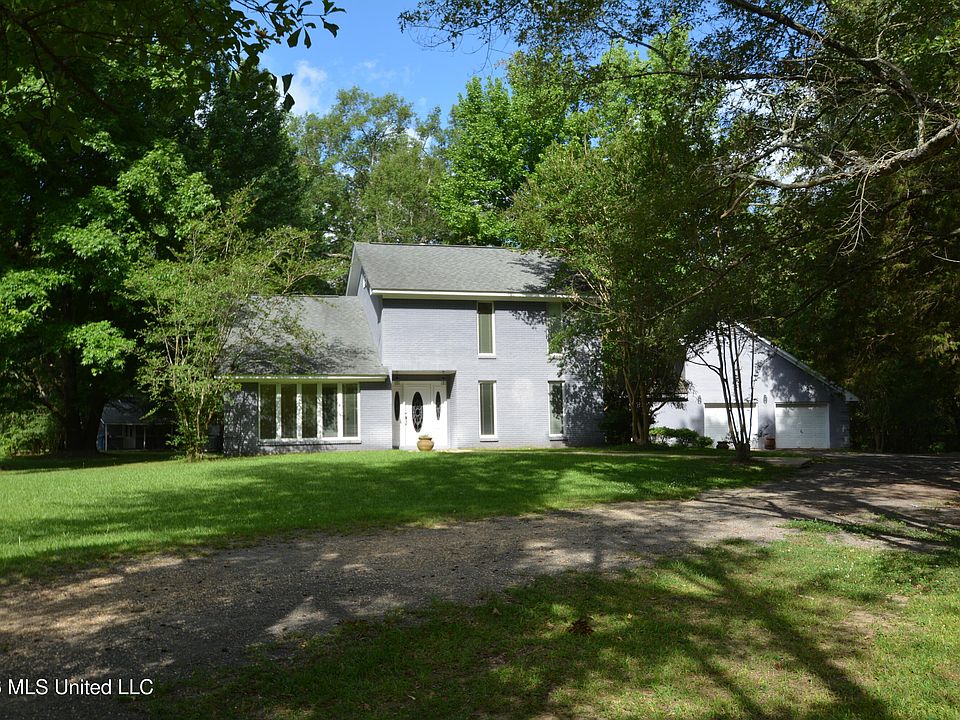 1st image of 112 Tall Oaks St