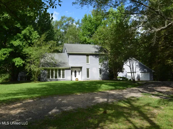112 Tall Oaks St, Clinton, MS 39056