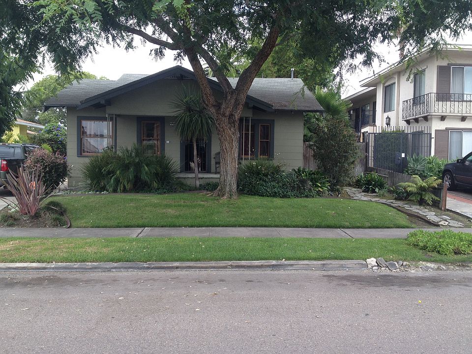 1st image of 4748 32nd St