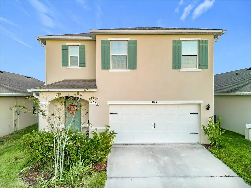 3905 Angola Ln