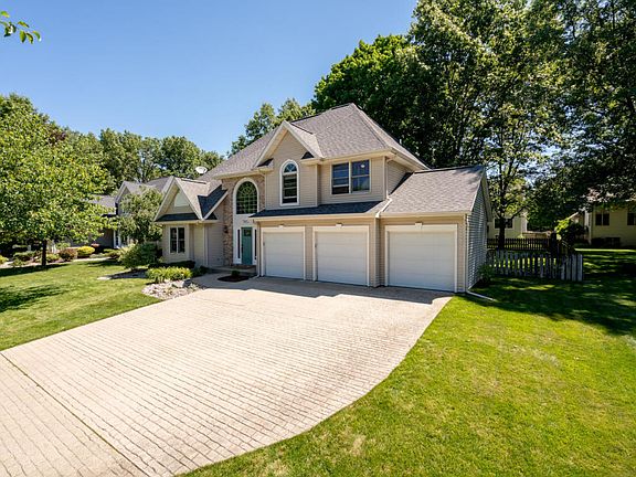 2nd image of 7853 Ashton Woods Dr