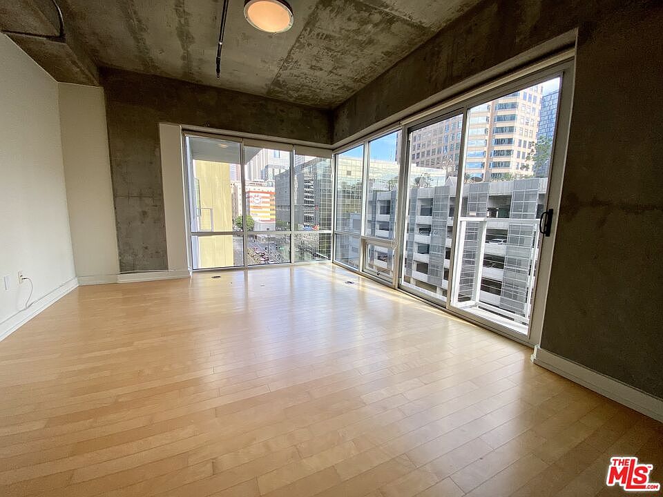 1st image of 645 W 9th St APT 620