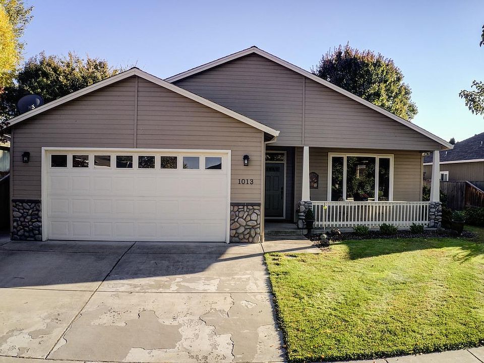 1st image of 1013 Highbury Dr