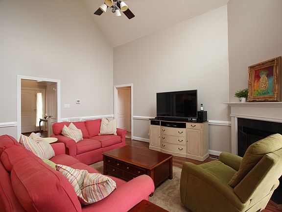 5th image of 1321 Pine Needle Pl
