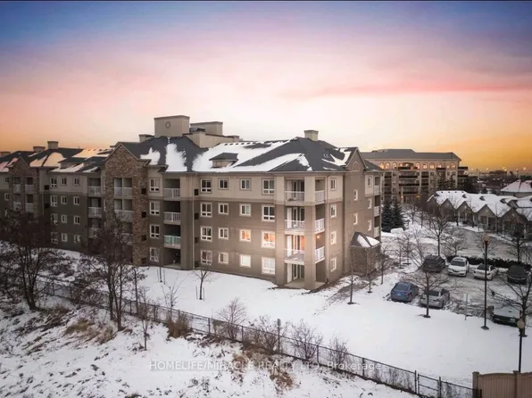 6 Dayspring Cir #2203, Brampton, ON L6P 2Z6