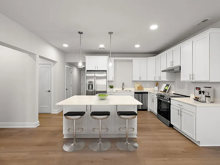 Mystic Cove - Luxury Lakefront Living — Photo 44