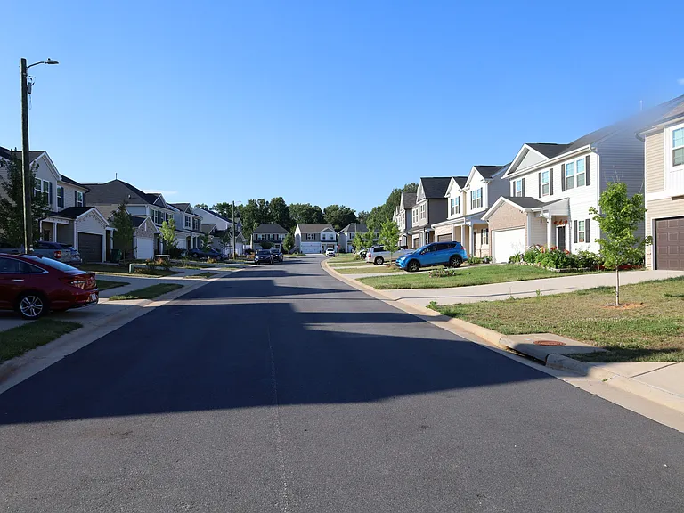 3909 Angel Hill Ln — Photo 46