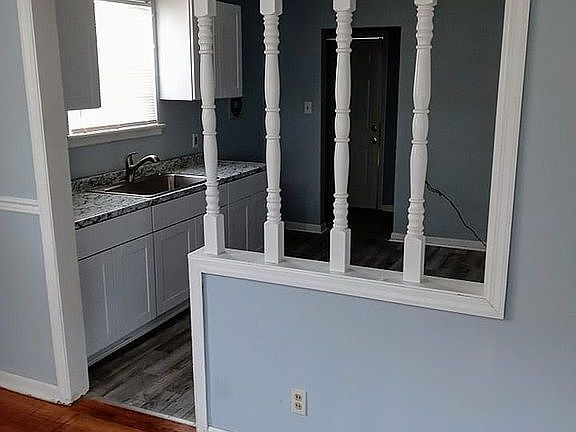 3rd image of 1422 Fresno St NW
