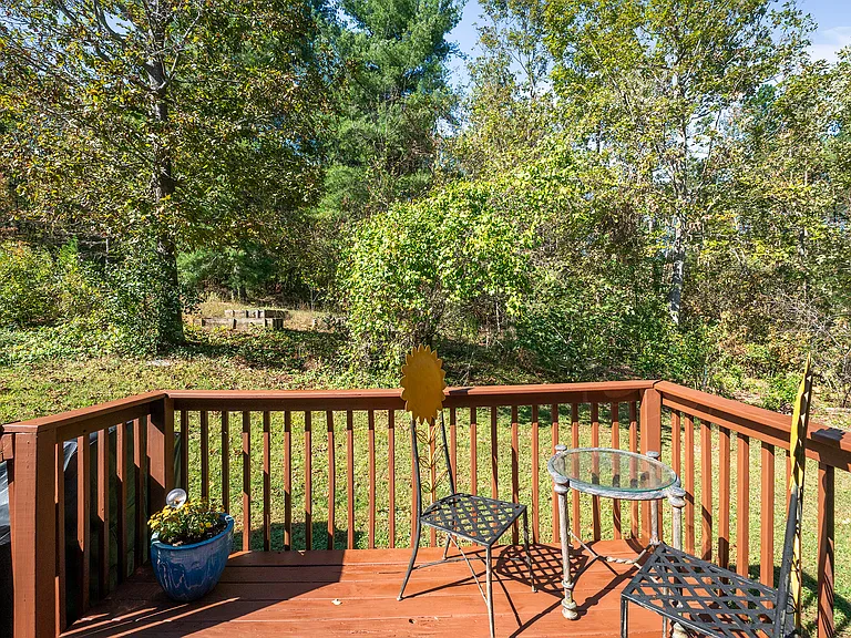 Hopewell Rd — Photo 23