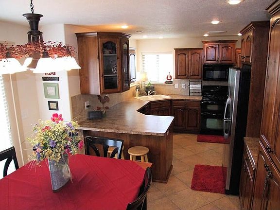 Ample Cupboard Space